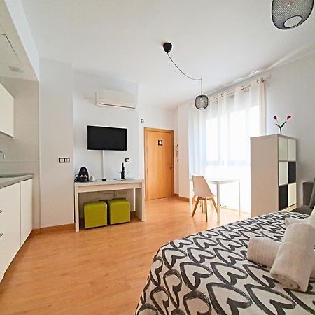 Precioso Estudio Con Piscina Малага Экстерьер фото